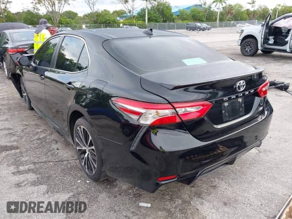 2019 Toyota Camry LE с VIN 4T1B11HK1KU737295, выставлен на аукционе IAAI как лот 43244877 с пробегом 95 284 миль миль и . История ставок и продаж доступна на DreamBid. Изображение 3.