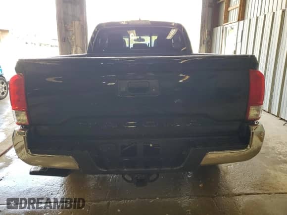 2017 Toyota Tacoma TRD Off Road z VIN 3TMDZ5BN7HM030425, wystawiony jako Copart lot #86318985 z przebiegiem 69 572 mil mil oraz Szkoda całkowita • Salvage title. Historia ofert i sprzedaży dostępna na DreamBid. Obrazek 6.