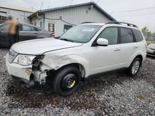 2013 Subaru Forester X Limited z VIN JF2SHAEC3DH406986, wystawiony jako Copart lot #82060085 z przebiegiem 94 945 mil mil oraz Szkoda całkowita • Salvage title. Historia ofert i sprzedaży dostępna na DreamBid. Obrazek 1.