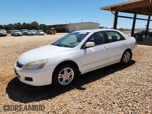 2006 Honda Accord EX-L с VIN 1HGCM568X6A129282, выставлен на аукционе Copart как лот 71073745 с пробегом 195 059 миль миль и На запчасти • Non repairable. История ставок и продаж доступна на DreamBid. Изображение 1.