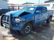 2019 Toyota Tacoma SR z VIN 3TMCZ5AN1KM249062, wystawiony jako IAAI lot #43236818 z przebiegiem 60 599 mil mil oraz . Historia ofert i sprzedaży dostępna na DreamBid. Obrazek 2.