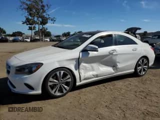 2019 Mercedes-Benz CLA 250 с VIN WDDSJ4EB1KN724251, выставлен на аукционе Copart как лот 65739445 с пробегом 41 665 миль миль и Списание • Salvage title. История ставок и продаж доступна на DreamBid. Изображение 1.