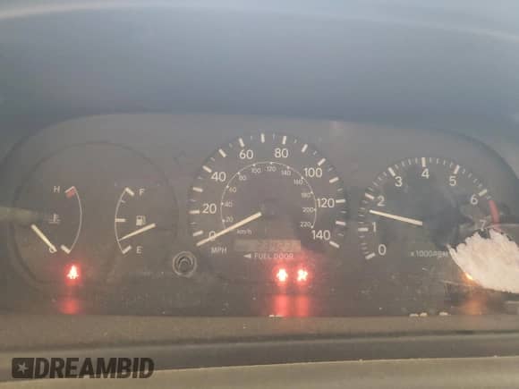 2000 Toyota Camry CE с VIN 4T1BG22K5YU656273, выставлен на аукционе Copart как лот 85332645 с пробегом 234 232 миль миль и На запчасти • Non repairable. История ставок и продаж доступна на DreamBid. Изображение 9.