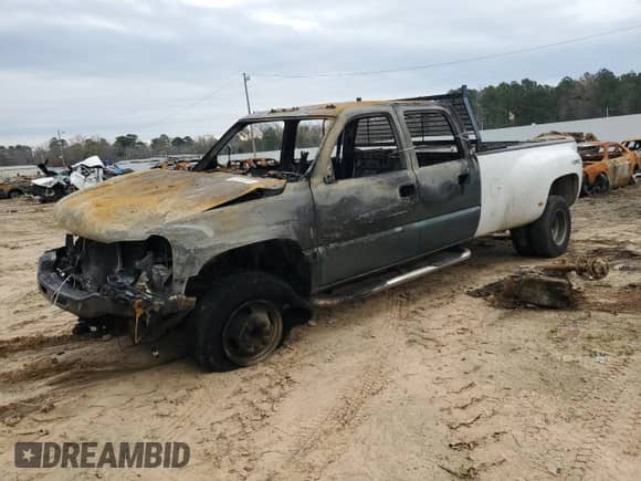 2007 GMC Sierra 1500 z VIN 1GTJC33D87F117408, wystawiony jako Copart lot #87480564 z przebiegiem Nie podano mil oraz Szkoda całkowita • Salvage title. Historia ofert i sprzedaży dostępna na DreamBid. Obrazek 1.
