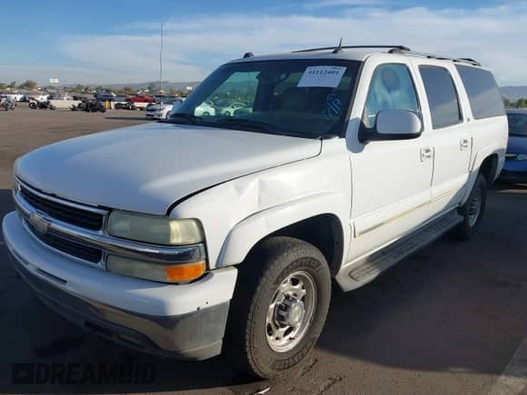 2004 Chevrolet Suburban LT with VIN 3GNGK26GX4G169024, listed as a IAAI auction lot 41112404 with 203,077 mi miles and . Bid and sale history available at DreamBid. Image 6.