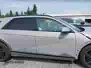 2025 Hyundai Ioniq 5 с VIN 7YAKRDDC1SY012777, выставлен на аукционе IAAI как лот 42581235 с пробегом 1 988 миль миль и . История ставок и продаж доступна на DreamBid. Изображение 14.