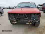 2000 Chevrolet Silverado 1500 LS with VIN 1GCEC14TXYZ153158, listed as a Copart auction lot 77625554 with 214,960 mi miles and Salvage title. Bid and sale history available at DreamBid. Image 5.