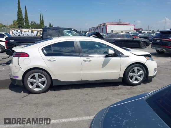 2014 Chevrolet Volt с VIN 1G1RE6E48EU124923, выставлен на аукционе IAAI как лот 43073899 с пробегом 174 614 миль миль и . История ставок и продаж доступна на DreamBid. Изображение 14.