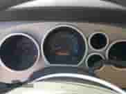 2007 Toyota Tundra SR5 z VIN 5TFST54177X001485, wystawiony jako Copart lot #77005244 z przebiegiem 228 619 mil mil oraz Szkoda całkowita • Salvage title. Historia ofert i sprzedaży dostępna na DreamBid. Obrazek 9.