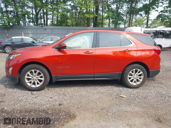 2020 Chevrolet Equinox LT with VIN 2GNAXUEV7L6133725, listed as a IAAI auction lot 42371172 with 61,404 mi miles and . Bid and sale history available at DreamBid. Image 14.