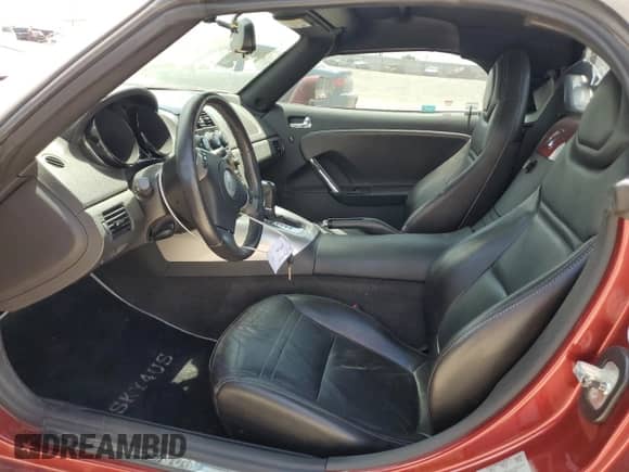 2009 Saturn Sky с VIN 1G8MN35B89Y101312, выставлен на аукционе Copart как лот 57037505 с пробегом 46 294 миль миль и Списание • Salvage title. История ставок и продаж доступна на DreamBid. Изображение 7.