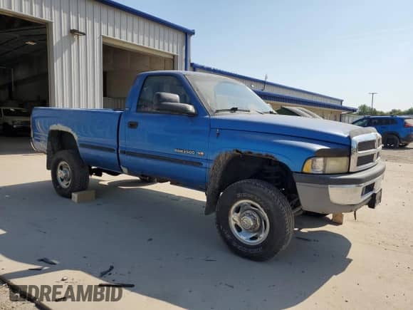 1998 Dodge 2500 with VIN 3B7KF26Z3WM226189, listed as a Copart auction lot 81045225 with 152,586 mi miles and Clean title. Bid and sale history available at DreamBid. Image 4.