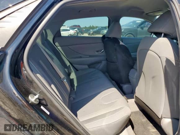 2022 Hyundai Elantra SEL with VIN KMHLM4AG7NU253946, listed as a Copart auction lot 80172895 with 146,941 mi miles and Salvage title. Bid and sale history available at DreamBid. Image 10.