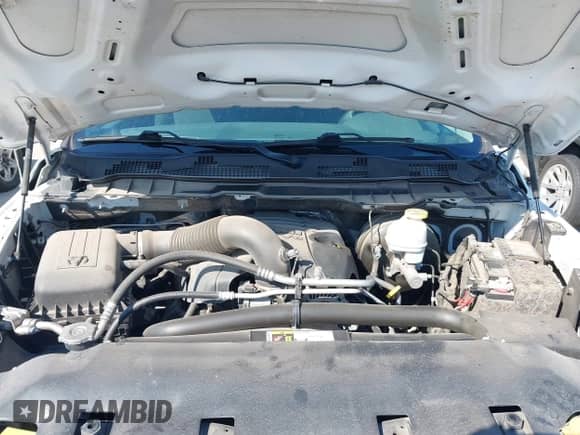 2019 Ram 1500 Tradesman z VIN 3C6JR6DT7KG546768, wystawiony jako IAAI lot #43206265 z przebiegiem 127 478 mil mil oraz . Historia ofert i sprzedaży dostępna na DreamBid. Obrazek 10.