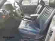 1985 Mercedes-Benz 300 с VIN WDBAB93C5FF030673, выставлен на аукционе Copart как лот 52360325 с пробегом 171 214 миль миль и Чистый • Clean title. История ставок и продаж доступна на DreamBid. Изображение 7.