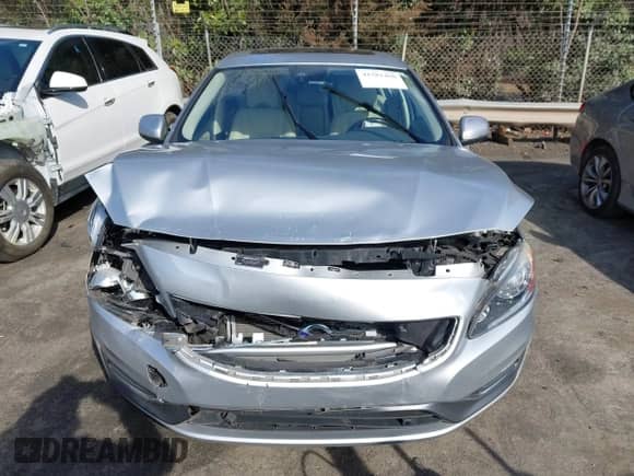 2018 Volvo S60 Inscription с VIN LYV402HK1JB177583, выставлен на аукционе IAAI как лот 41581460 с пробегом 78 995 миль миль и . История ставок и продаж доступна на DreamBid. Изображение 12.