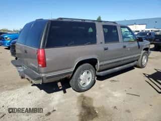 1998 Chevrolet Suburban с VIN 1GNFK16R6WJ306534, выставлен на аукционе Copart как лот 75030844 с пробегом 230 869 миль миль и Чистый • Clean title. История ставок и продаж доступна на DreamBid. Изображение 3.