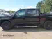 2024 Chevrolet Silverado 1500 RST с VIN 1GCUDEED0RZ389861, выставлен на аукционе IAAI как лот 43109527 с пробегом 28 596 миль миль и . История ставок и продаж доступна на DreamBid. Изображение 14.