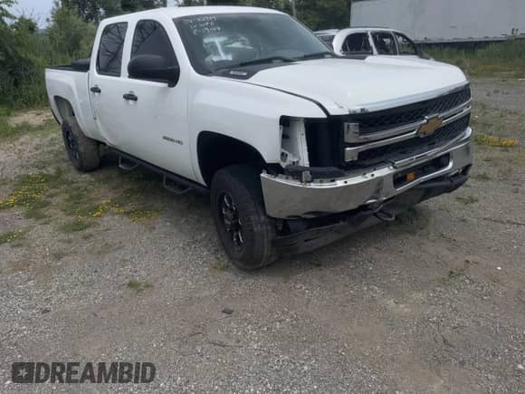 2012 Chevrolet Silverado 2500HD Work Truck с VIN 1GC1CVCGXCF224461, выставлен на аукционе IAAI как лот 42447724 с пробегом 190 351 миль миль и . История ставок и продаж доступна на DreamBid. Изображение 1.