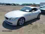 2015 BMW Z4 sDrive28i с VIN WBALL5C57FP557025, выставлен на аукционе IAAI как лот 42567182 с пробегом 84 538 миль миль и . История ставок и продаж доступна на DreamBid. Изображение 20.