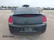 2022 Chrysler 300 Touring z VIN 2C3CCAAG7NH147090, wystawiony jako IAAI lot #43114204 z przebiegiem 66 291 mil mil oraz . Historia ofert i sprzedaży dostępna na DreamBid. Obrazek 16.