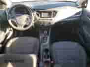 2020 Hyundai Accent SE z VIN 3KPC24A60LE122645, wystawiony jako Copart lot #85924225 z przebiegiem 64 133 mil mil oraz Szkoda całkowita • Salvage title. Historia ofert i sprzedaży dostępna na DreamBid. Obrazek 8.