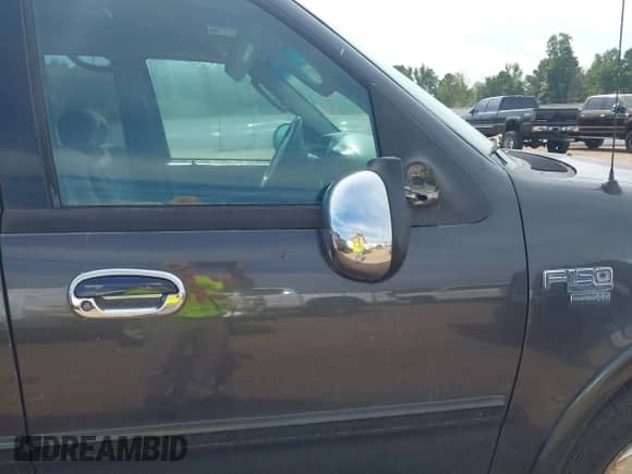 2002 Ford F-150 XLT с VIN 1FTRW07L62KC03620, выставлен на аукционе IAAI как лот 43094074 с пробегом 245 095 миль миль и . История ставок и продаж доступна на DreamBid. Изображение 19.