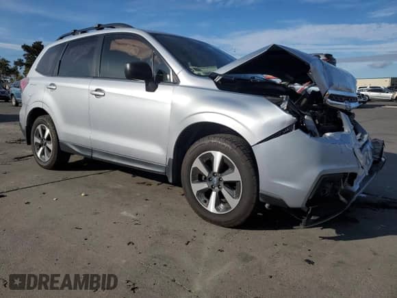 2017 Subaru Forester z VIN JF2SJABCXHH509160, wystawiony jako Copart lot #84607595 z przebiegiem 80 195 mil mil oraz Szkoda całkowita • Salvage title. Historia ofert i sprzedaży dostępna na DreamBid. Obrazek 4.
