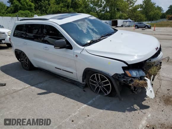 2020 Jeep Grand Cherokee Trailhawk z VIN 1C4RJFLGXLC414728, wystawiony jako Copart lot #68636395 z przebiegiem 70 301 mil mil oraz Szkoda całkowita • Salvage title. Historia ofert i sprzedaży dostępna na DreamBid. Obrazek 4.