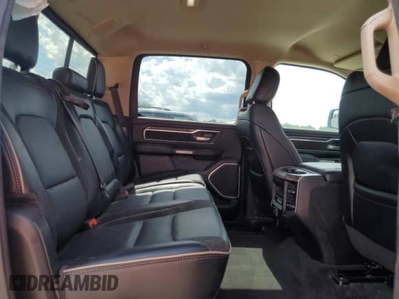 2020 Ram 1500 Laramie z VIN 1C6SRFJM6LN249842, wystawiony jako Copart lot #66712705 z przebiegiem 180 577 mil mil oraz Szkoda całkowita • Salvage title. Historia ofert i sprzedaży dostępna na DreamBid. Obrazek 10.