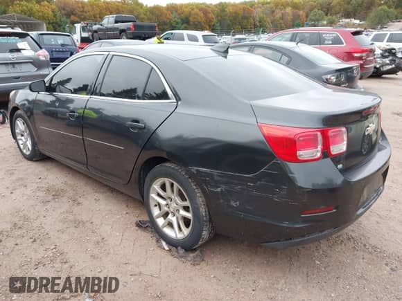 2015 Chevrolet Malibu LT with VIN 1G11C5SL2FF100275, listed as a IAAI auction lot 43485323 with 226,142 mi miles and . Bid and sale history available at DreamBid. Image 3.