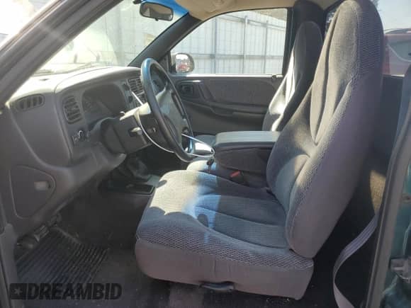 1998 Dodge Dakota SLT z VIN 1B7FL26X1WS700320, wystawiony jako Copart lot #48229015 z przebiegiem 160 722 mil mil oraz Szkoda całkowita • Salvage title. Historia ofert i sprzedaży dostępna na DreamBid. Obrazek 7.