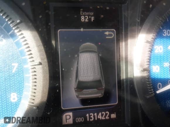 2017 Toyota Sienna XLE Auto Access Seat z VIN 5TDYZ3DC0HS886182, wystawiony jako IAAI lot #43382382 z przebiegiem 131 422 mil mil oraz . Historia ofert i sprzedaży dostępna na DreamBid. Obrazek 16.