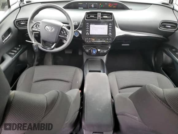 2020 Toyota Prius L Eco with VIN JTDKARFU3L3117501, listed as a Copart auction lot 81720245 with 27,909 mi miles and Salvage title. Bid and sale history available at DreamBid. Image 8.