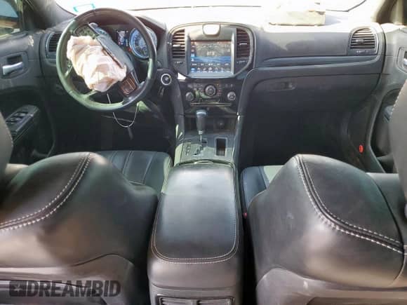 2014 Chrysler 300 S с VIN 2C3CCABT1EH321232, выставлен на аукционе Copart как лот 65128475 с пробегом 110 535 миль миль и Списание • Salvage title. История ставок и продаж доступна на DreamBid. Изображение 8.