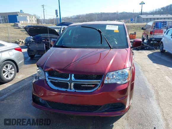 2016 Dodge Grand Caravan American Value z VIN 2C4RDGBG1GR401765, wystawiony jako IAAI lot #41719189 z przebiegiem 139 787 mil mil oraz . Historia ofert i sprzedaży dostępna na DreamBid. Obrazek 12.
