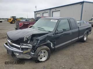 1995 Chevrolet Silverado 1500 с VIN 2GCEC19K8S1167513, выставлен на аукционе Copart как лот 69259655 с пробегом 164 695 миль миль и Списание • Salvage title. История ставок и продаж доступна на DreamBid. Изображение 1.