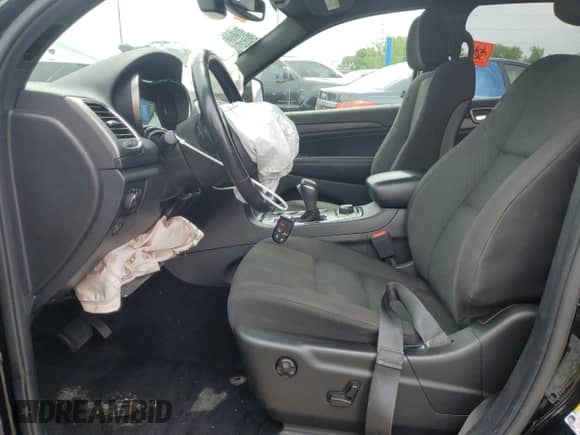 2019 Jeep Grand Cherokee Upland z VIN 1C4RJFAG1KC847291, wystawiony jako Copart lot #61921665 z przebiegiem 104 391 mil mil oraz Szkoda całkowita • Salvage title. Historia ofert i sprzedaży dostępna na DreamBid. Obrazek 7.