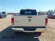 2015 Ram 1500 Big Horn z VIN 1C6RR6LG1FS661002, wystawiony jako IAAI lot #43402772 z przebiegiem 213 718 mil mil oraz . Historia ofert i sprzedaży dostępna na DreamBid. Obrazek 16.