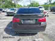 2009 BMW 3 Series 328i z VIN WBAPH73539E127636, wystawiony jako IAAI lot #43388990 z przebiegiem 117 602 mil mil oraz . Historia ofert i sprzedaży dostępna na DreamBid. Obrazek 16.