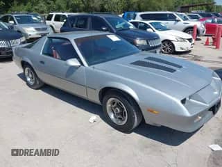1987 Chevrolet Camaro с VIN 1G1FP21S1HL101567, выставлен на аукционе IAAI как лот 43192265 с пробегом 331 389 миль миль и . История ставок и продаж доступна на DreamBid. Изображение 1.