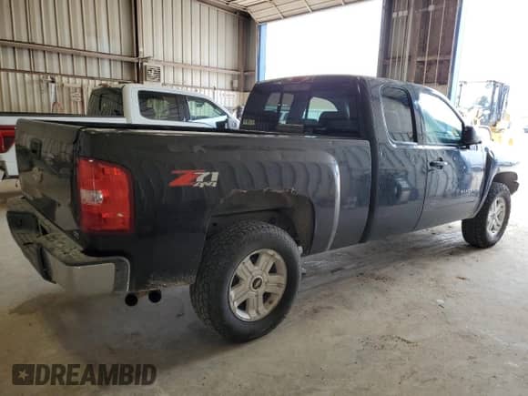 2010 Chevrolet Silverado 1500 LTZ с VIN 1GCSKTE33AZ169126, выставлен на аукционе Copart как лот 54597345 с пробегом 178 801 миль миль и Чистый • Clean title. История ставок и продаж доступна на DreamBid. Изображение 3.