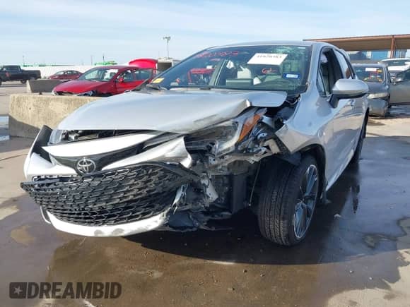 2025 Toyota Corolla XSE with VIN JTNC4MBEXS3242177, listed as a IAAI auction lot 41820383 with 7,897 mi miles and . Bid and sale history available at DreamBid. Image 6.