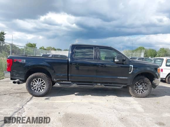 2018 Ford F-250 XL with VIN 1FT7W2BT7JEB04876, listed as a IAAI auction lot 43279172 with 144,542 mi miles and . Bid and sale history available at DreamBid. Image 13.
