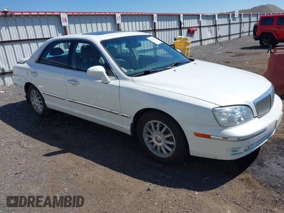 2005 Hyundai XG with VIN KMHFU45EX5A417696, listed as a IAAI auction lot 42692363 with 140,768 mi miles and . Bid and sale history available at DreamBid. Image 1.