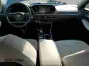 2020 Hyundai Sonata Blue с VIN KMHL24JJ9LA015953, выставлен на аукционе Copart как лот 46681105 с пробегом 99 582 миль миль и Списание • Salvage title. История ставок и продаж доступна на DreamBid. Изображение 8.