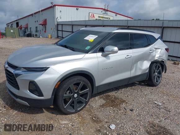 2019 Chevrolet Blazer with VIN 3GNKBBRA5KS673248, listed as a IAAI auction lot 42536237 with 77,086 mi miles and . Bid and sale history available at DreamBid. Image 2.