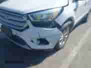2018 Ford Escape SE с VIN 1FMCU9GD9JUA44003, выставлен на аукционе IAAI как лот 42932195 с пробегом 104 780 миль миль и . История ставок и продаж доступна на DreamBid. Изображение 6.