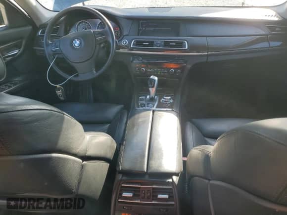 2009 BMW 7 Series 750Li with VIN WBAKB835X9CY61137, listed as a Copart auction lot 85294935 with 139,231 mi miles and Clean title. Bid and sale history available at DreamBid. Image 8.