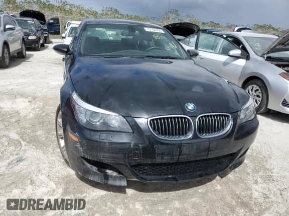 2008 BMW 5 Series M5 с VIN WBSNB93538CX08127, выставлен на аукционе Copart как лот 76168454 с пробегом Не указан миль и На запчасти • Non repairable. История ставок и продаж доступна на DreamBid. Изображение 5.